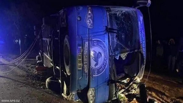 وفاة حارس مرمى ومساعد مدرب ناد جزائري في حادث مروري مروع