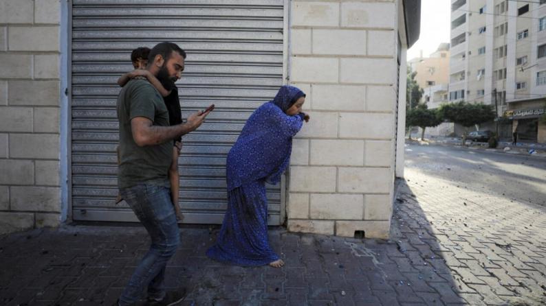 عودة تدريجية للاتصالات في مناطق وسط وجنوب قطاع غزة