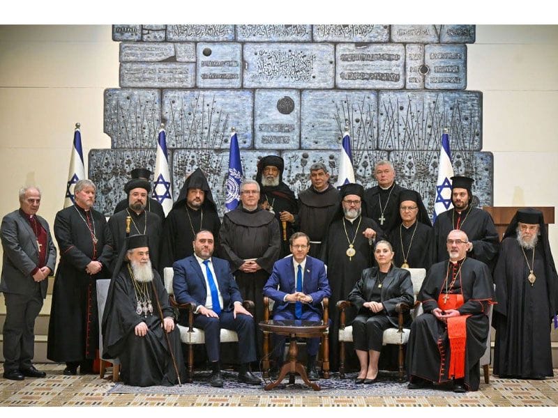 عشرات الشخصيات المسيحية الأردنية: صورة لم نكد نصدق صحتها ودقتها (أسماء)