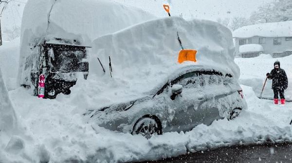 عاصفة ثلجية عنيفة تضرب اليابان