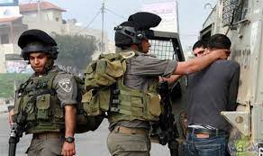 الاحتلال يعتقل 30 فلسطينيا بالضفة الغربية والقدس المحتلة