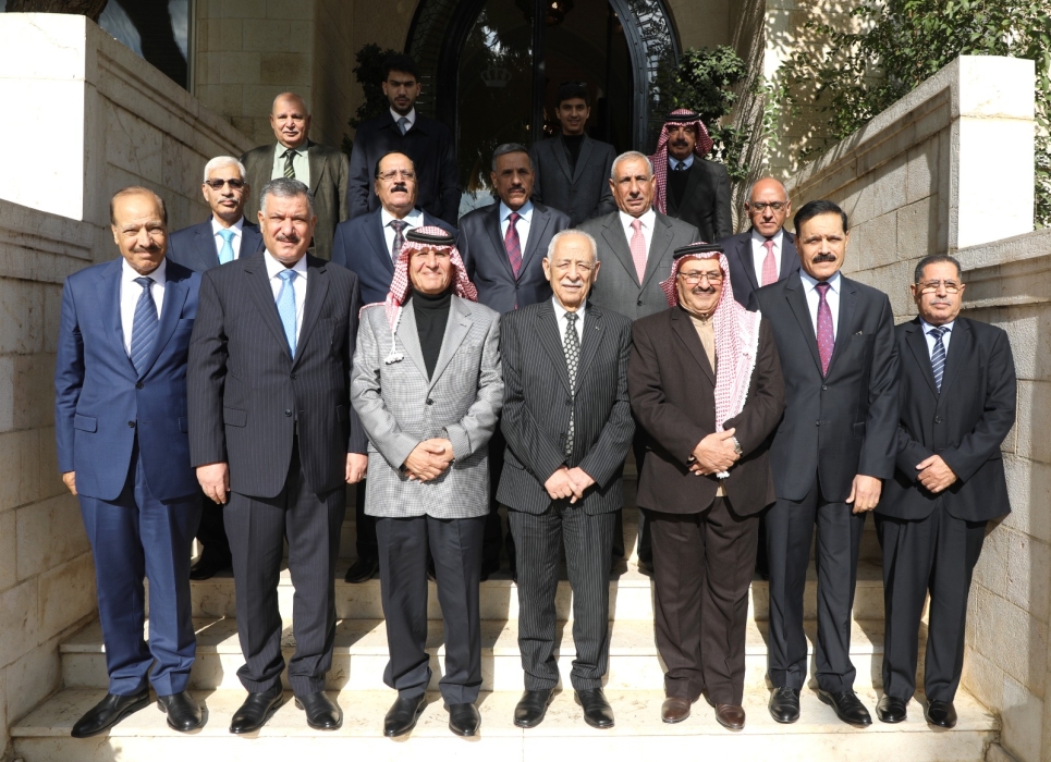 خلال لقائهم العيسوي .... متقاعدون عسكريون: نقف خلف الملك في جميع مواقفه المساندة للأشقاء الفلسطينيين ...صور