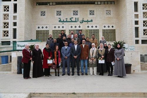 دورة استخدام وإدارة منظومة التعلم الإلكتروني والامتحانات في جامعة الزيتونة الاردنية