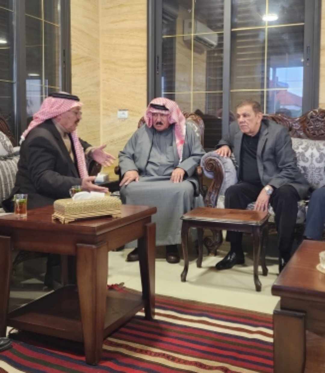 أبناء المرحوم حسين الشهاب يثمنون زيارة مستشار الملك لشؤون العشائر