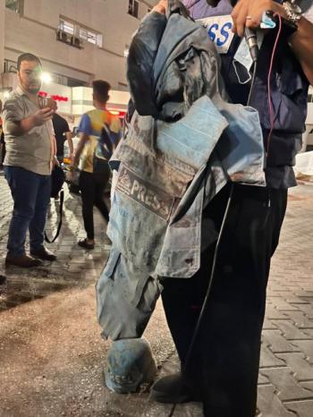 استشهاد صحفييَن بقصف الاحتلال منزلهما شمال قطاع غزة_صور