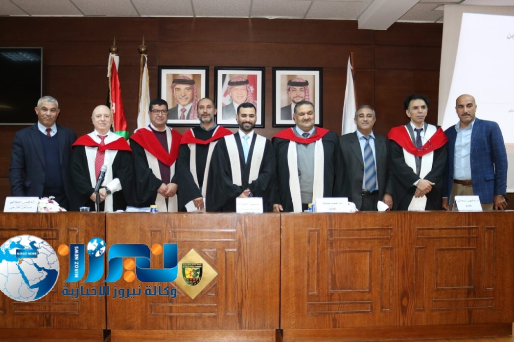 احمد ماجد ابو عرابي يناقش رسالة الماجستير ...صور