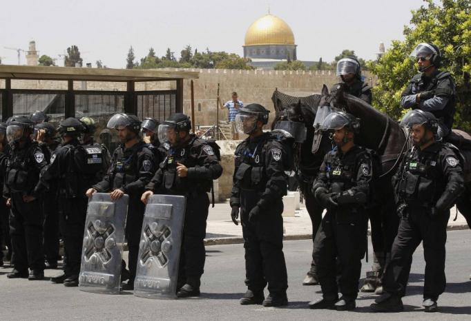 إصابة عشرات المصلين إثر اعتداء الاحتلال عليهم في وادي الجوز بالقدس المحتلة