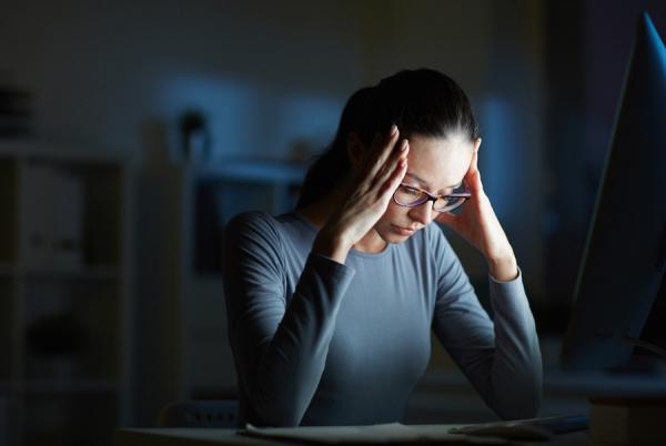 كيف تتعاملين مع حزن نهاية العام .. إليك الحلول الفاعلة