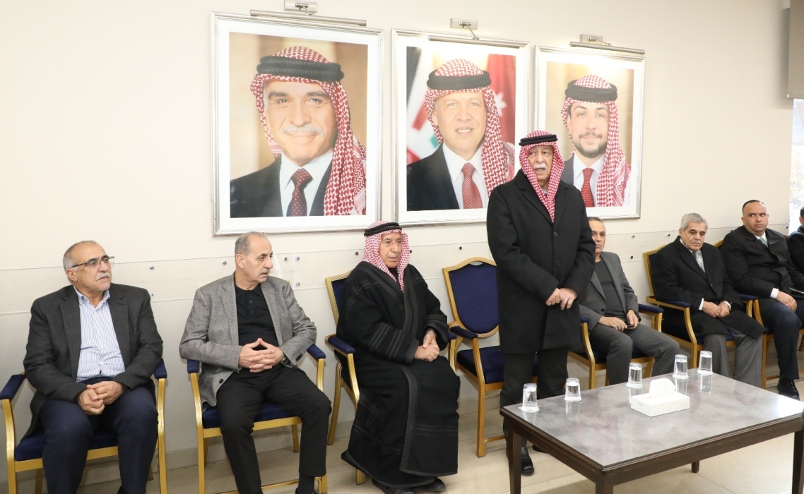 العيسوي ينقل تعازي جلالة الملك وولي العهد إلى عشيرة الرواشدة