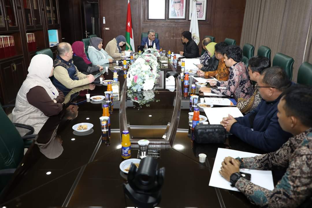 العياصرة يستقبل وفد من جمهورية إندونيسيا بزيارة للمكتبة الوطنية ...صور