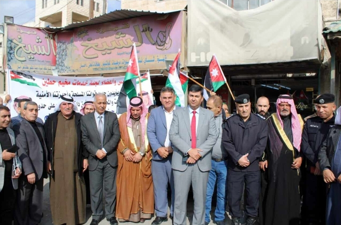 وقفة بالرصيفة دعما للقوات المسلحة والأجهزة الأمنية في حربهم على المخدرات