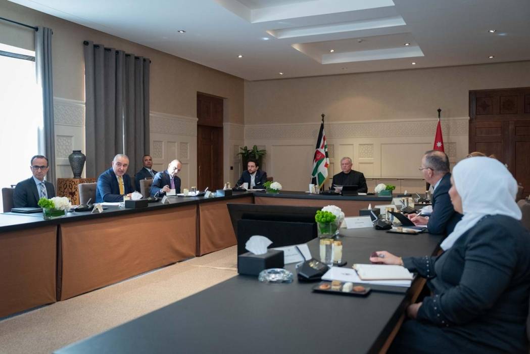 2023 عام جديد بمواجهة تَّرهل القطاع العام.. والملك يتابع على مدار العام