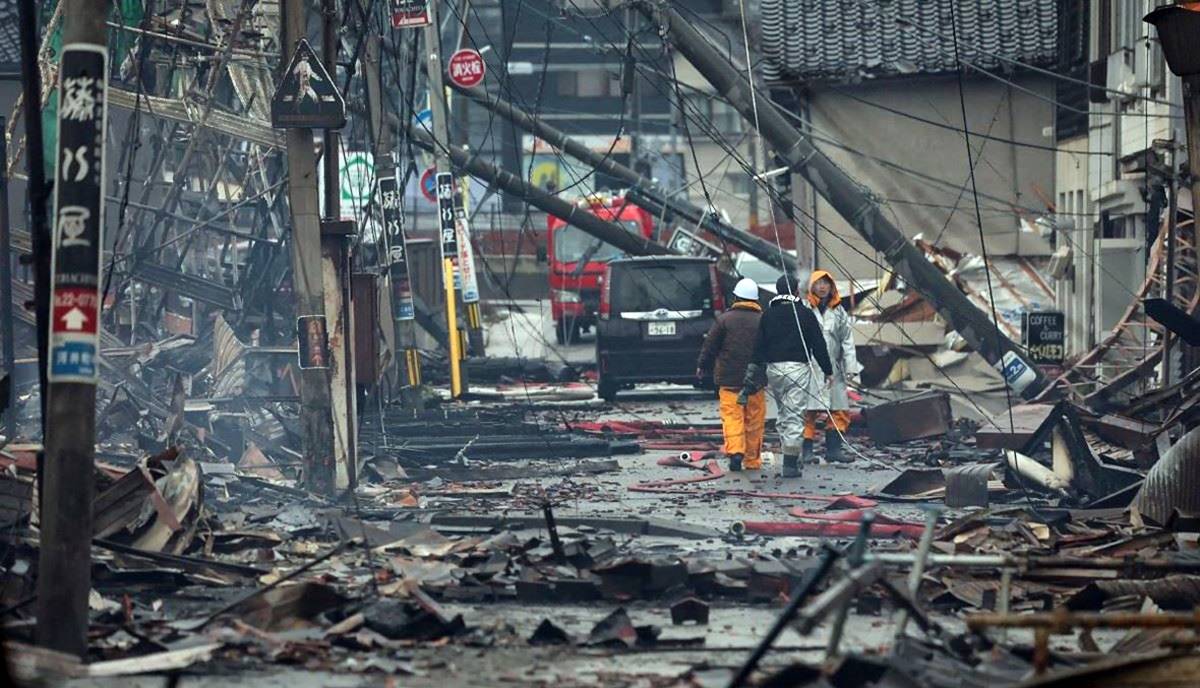 ارتفاع حصيلة ضحايا زلزال اليابان إلى 62 قتيلاً