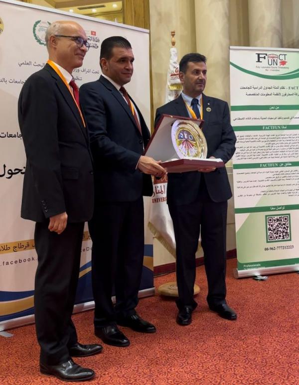 جامعة الزرقاء تشارك بفعاليات المؤتمر الأربعين للمنظمة العربية للقبول والتسجيل