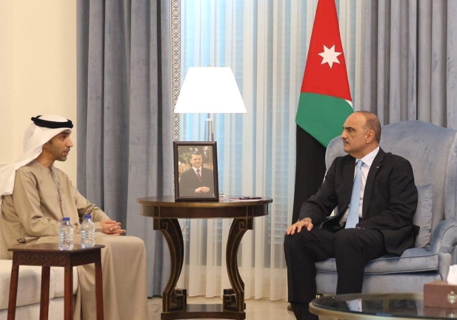 رئيس الوزراء يستقبل وزير الدولة للتجارة الخارجية الإماراتي