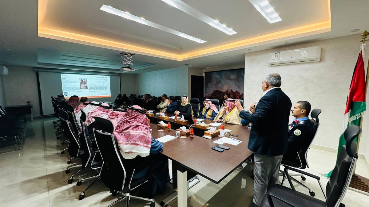 شيوخ ووجهاء لواء البترا يطلعون على خطط سلطة إقليم البترا التنموية والسياحية