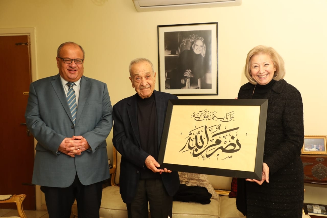 وزيرة الثقافة تزور الشاعر  حيدر محمود وتثني على مسيرته الأدبية