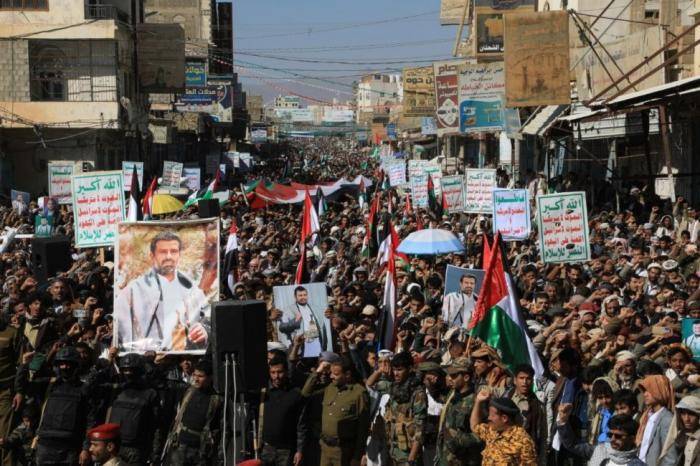 اليمن: تظاهرات مليونية حاشدة نصرة لفلسطين تحت شعار دماء الأحرار على طريق الانتصار