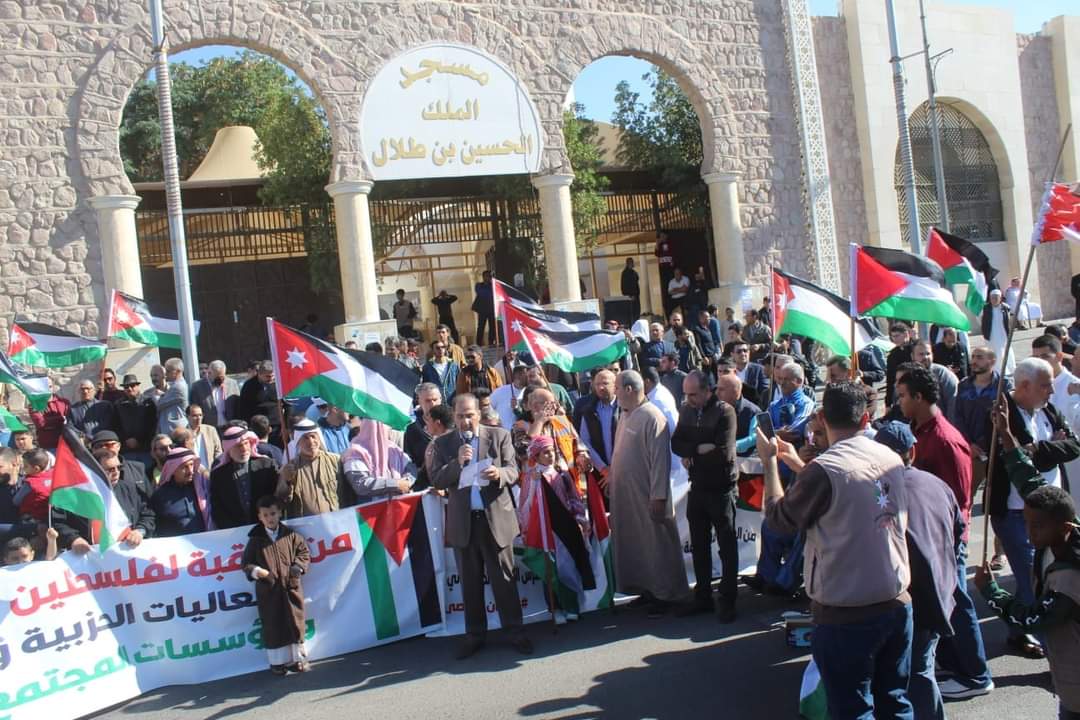 وقفة بالعقبة: الاحتلال مهزوم والمقاومة ولّادة..صور