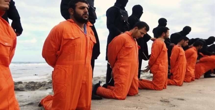 ليبيا تعلن القبض على المسؤول عن مجزرة المصريين الأقباط