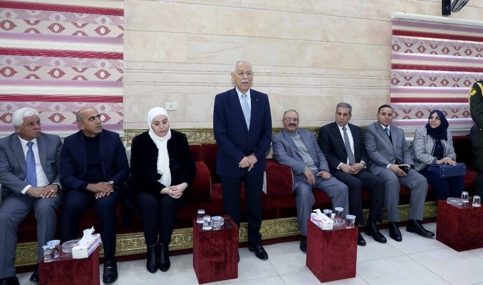 مندوبا عن الملك وولي العهد..العيسوي يعزي بني مصطفى والنسور وأبو رمان ...صور