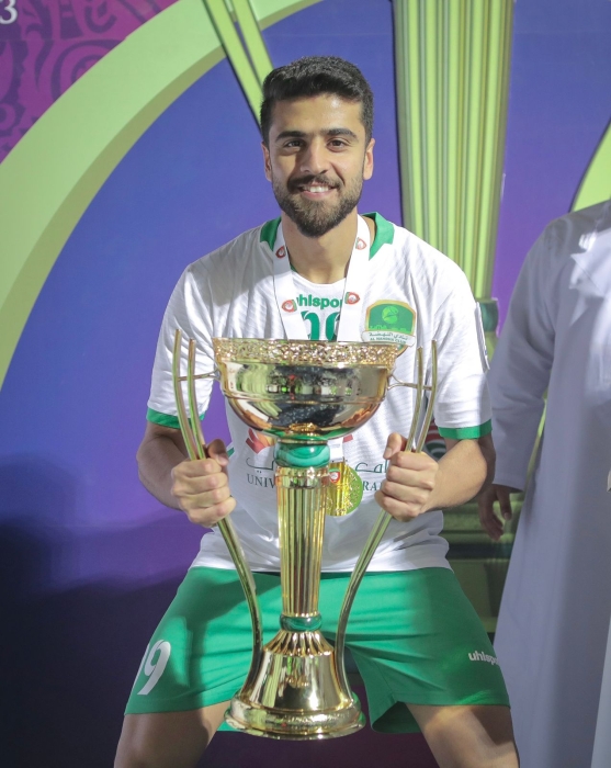لاعب الكره العماني عبدالله البلوشي في جولة سياحية بالقاهرة