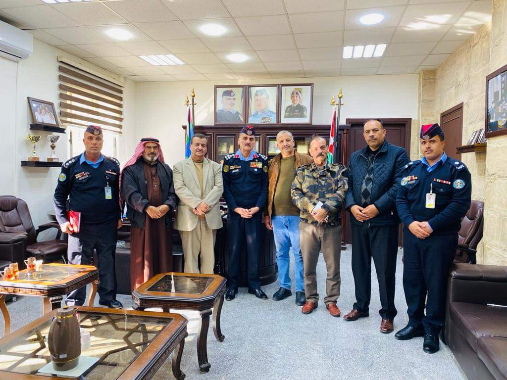 العميد عبيدات يلتقي عدداً من المتقاعدين العسكريين في مادبا