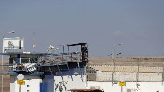الأسرى الفلسطينيون: اختراق إسرائيلي لصفقة الأسرى الأخيرة بملاحقة المحررة فدوى حمادة