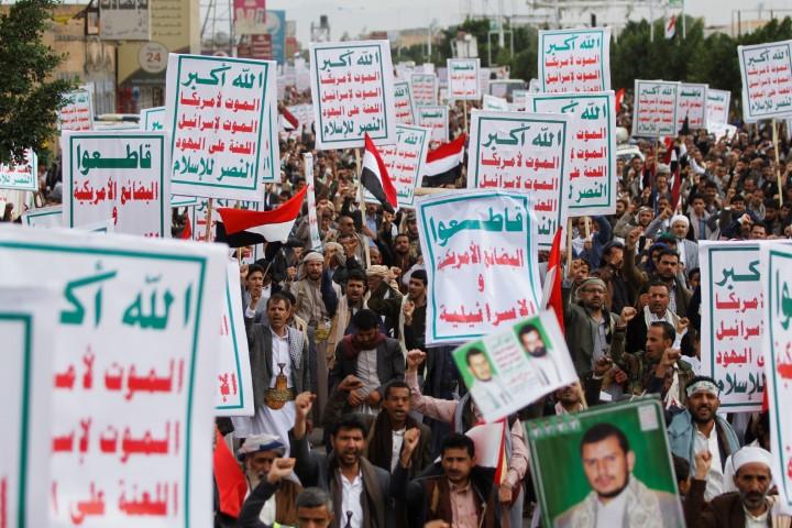 وول ستريت جورنال: استعداد لضربات أميركية ضد الحوثيين
