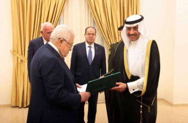 السديري: عباس وصف الملك سلمان بـ الرئيس الفعلي لفلسطين