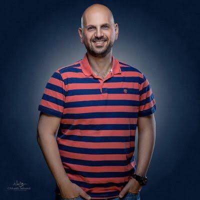 دور فن الكاريكاتير  في التعبير  عن الهموم الوطنية  محاضرة وحوار مفتوح في قاعة المؤتمرات  في المركز الثقافي الملكي .
