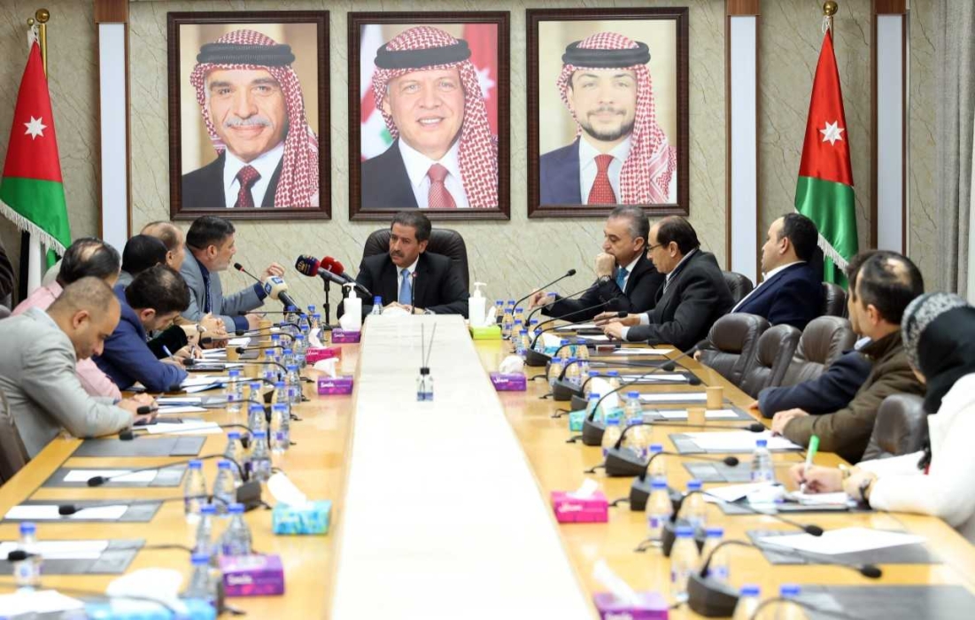 النقل النيابية تبحث خطط مؤسسة الخط الحديدي الحجازي