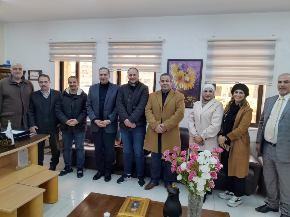 الشوابكة يطلع على آخر المستجدات لتشغيل مدرسة الفاروق الثانوية للبنات