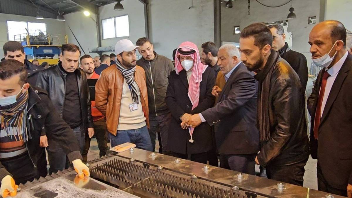 وزير الإدارة المحلية يفتتح المبنى الجديد لبلدية غرب إربد