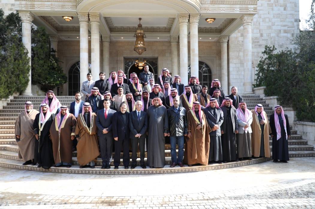 العيسوي يلتقي شيوخ ووجهاء قبيلة العنزة وعشائر الغياث ووفدا شبابيا من معان. ...صور