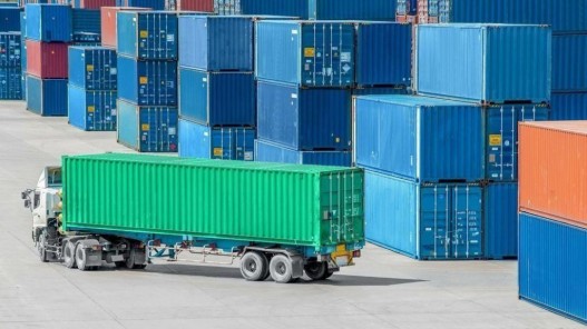 المجوهرات ومحضرات الصيدلة تحد من انخفاض الصادرات الوطنية خلال 11 شهرا