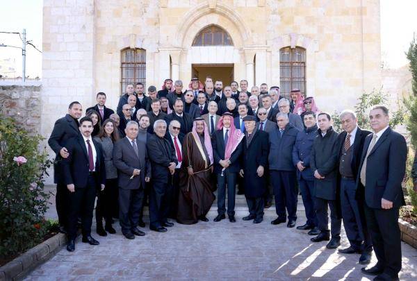 الأمير الحسن في مضافة الهنداوي باربد