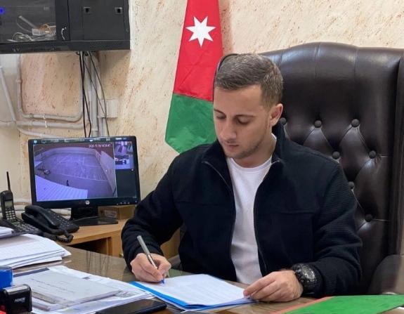 د. بزبز  القائد العظيم هو الذي يصنع العظماء ويصنع منهم وطنًا عظيمًا