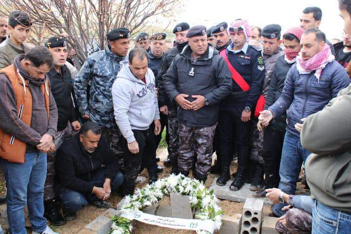 تشييع جثمان الرقيب محمود طلب السويلميين ...صور