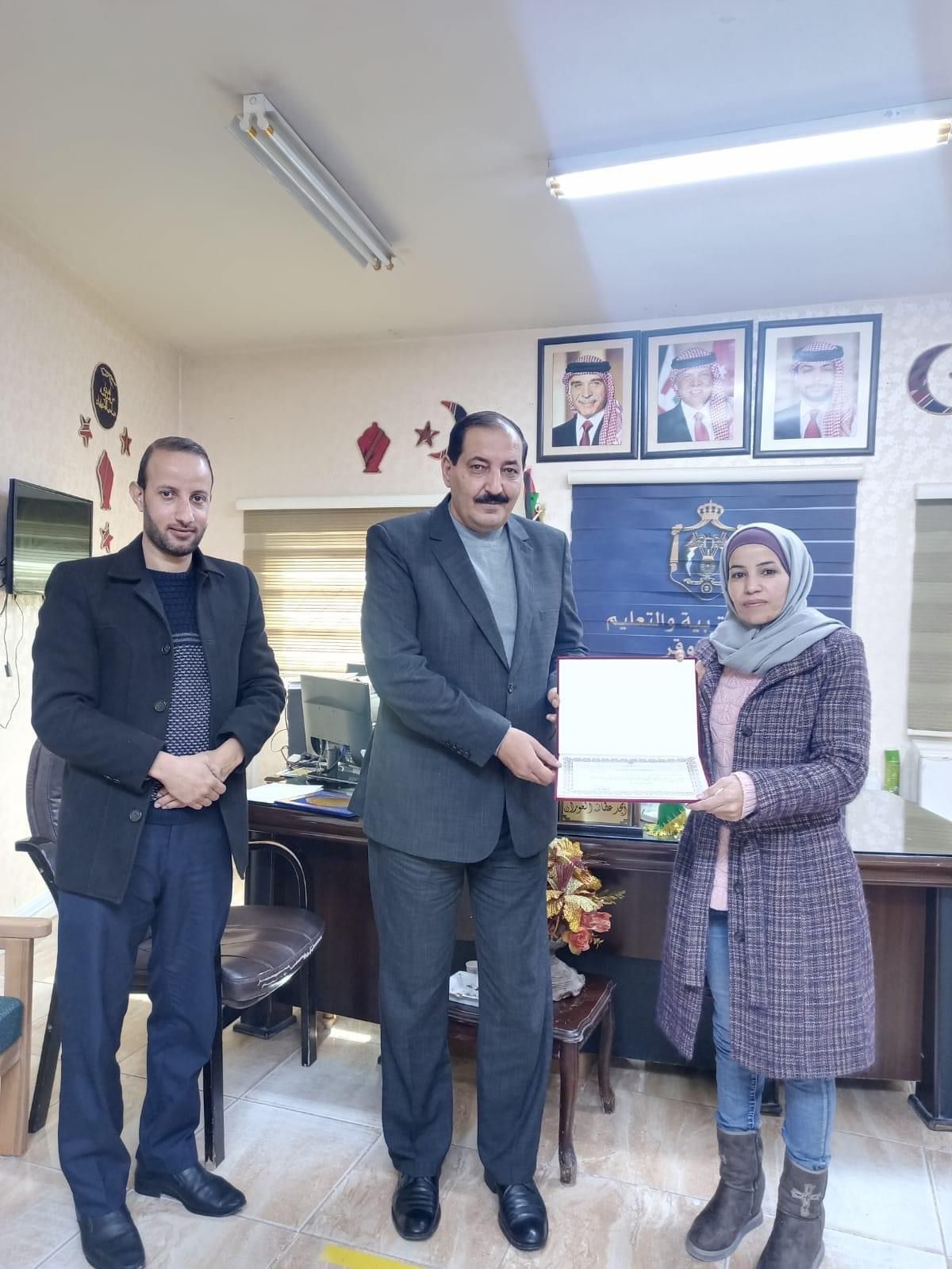 العوران يكرم مشرفات قسم الإشراف التربوي في الموقر
