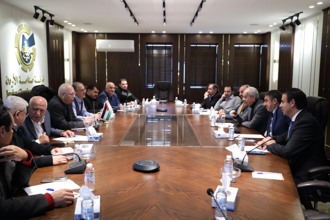 المهندسين تبحث تعزيز التعاون مع صناعة عمان