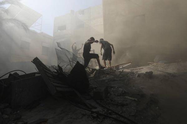 118 يوما للحرب على غزة: شهداء وإصابات ومعارك عنيفة بالقطاع