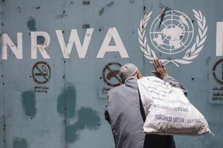 أونروا ستضطر لإيقاف عملياتها بنهاية شباط إذا ظل التمويل معلقا