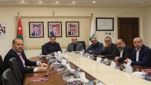 وزارة الأشغال: رسالتنا تتمثل بربط التجمعات السكانية بطرق متميزة