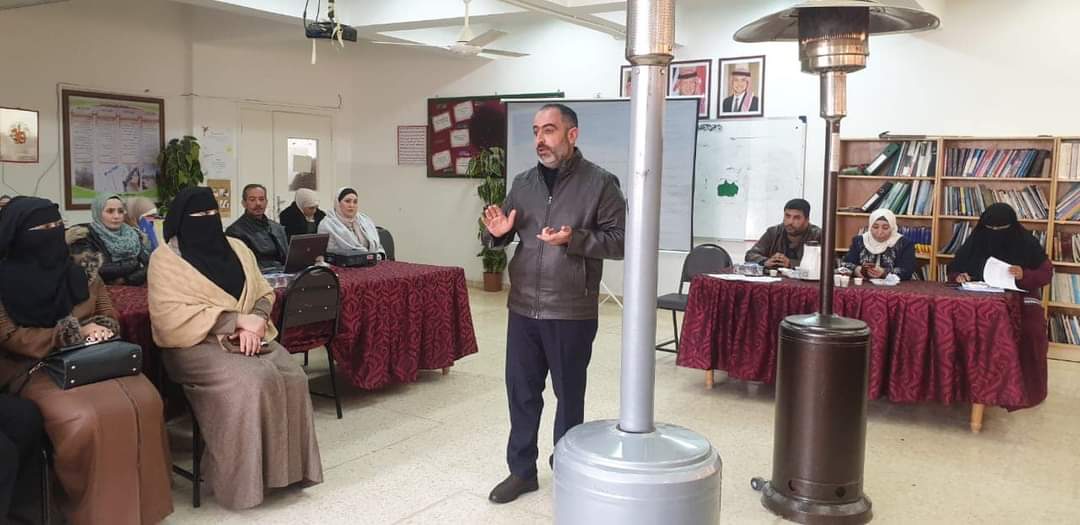 لجنة التوجيه المهني بتربية القصر ومجلس الأمهات يعقدان لقاء توعويا حول المسار المهني BTEC في مدرسة القصر الثانوية للبنات