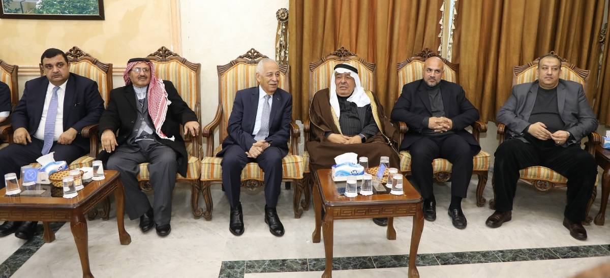 مندوبا عن الملك وولي العهد.. العيسوي يعزي عشيرة القطيشات...صور