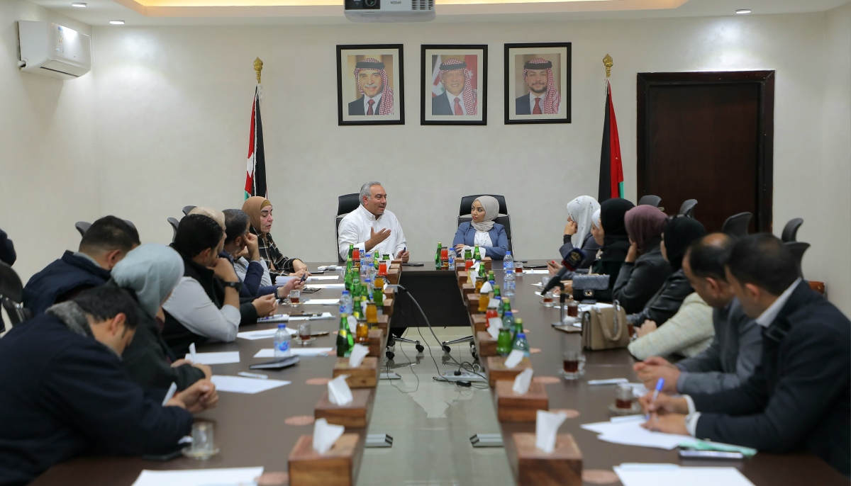 الاسرة النيابية تزور سلطة إقليم البترا