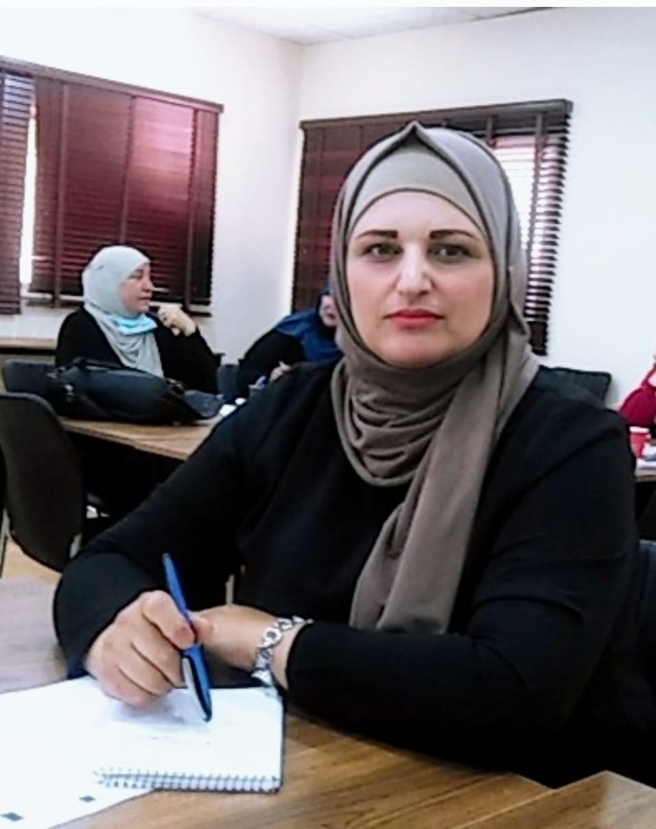 الإبتسامة كلمة طيبة بغير حروف