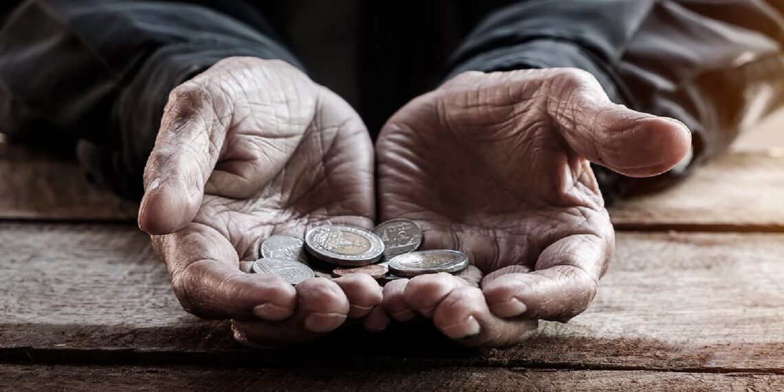 التسول بين المهنة ودغدغة العواطف....هل أصبح ظاهرة؟