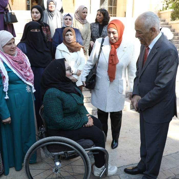 رئيس الديوان الملكي الهاشمي يلتقي فعاليات اقتصادية ونسائية...صور